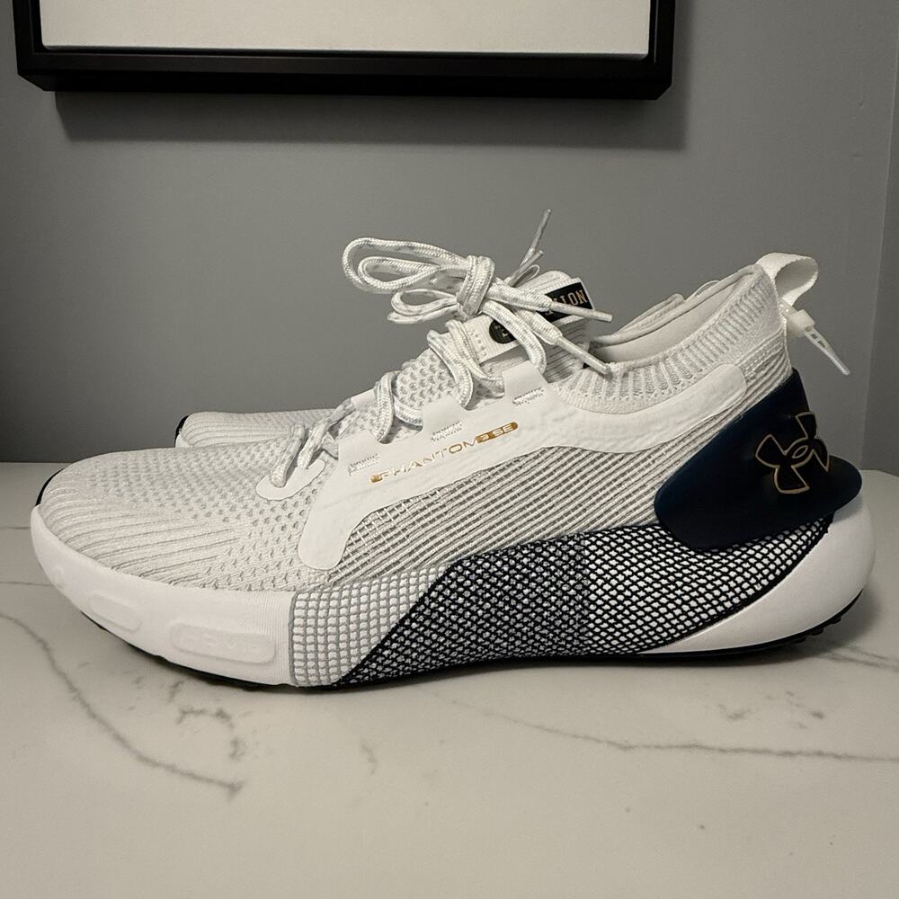 New Under Armour HOVR Phantom 3 SE University of Notre Dame 3026908-100